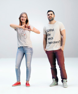 17_couple_proposal_yes