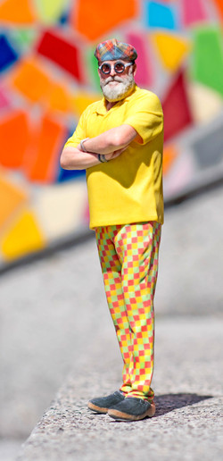 19_man_wall_colors_01